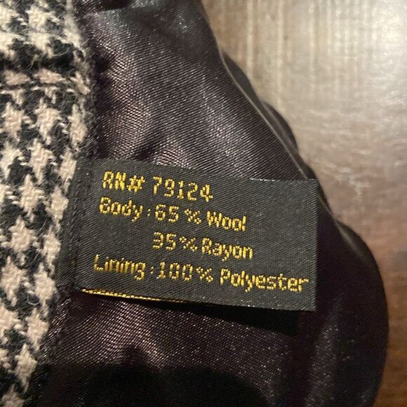 Stylish Houndstooth Beret - Picture 4 of 5